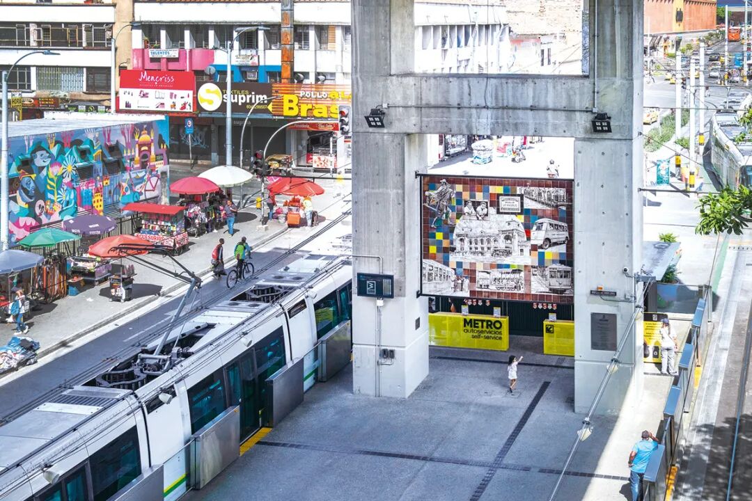 亲历18 地铁系统.jpg